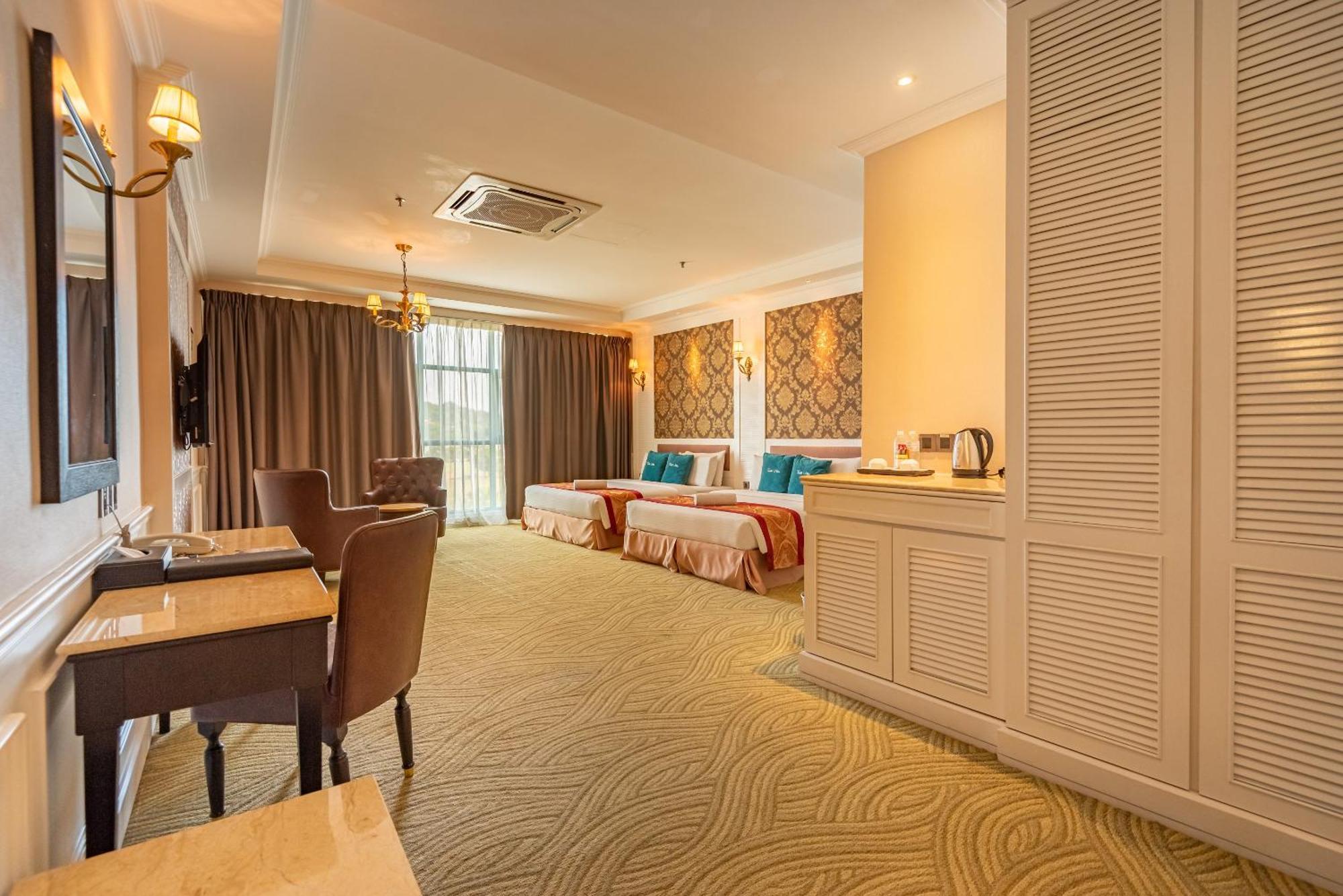 Tasik Villa International Resort Port Dickson Esterno foto